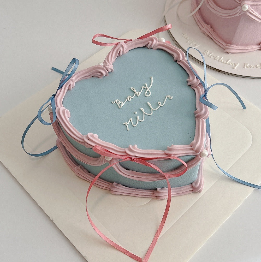 LOVELY GENDER REVEAL CAKE