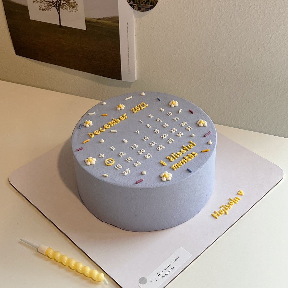 SIMPLE CALENDAR CAKE
