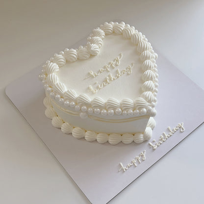 WHITE PEARL CAKE