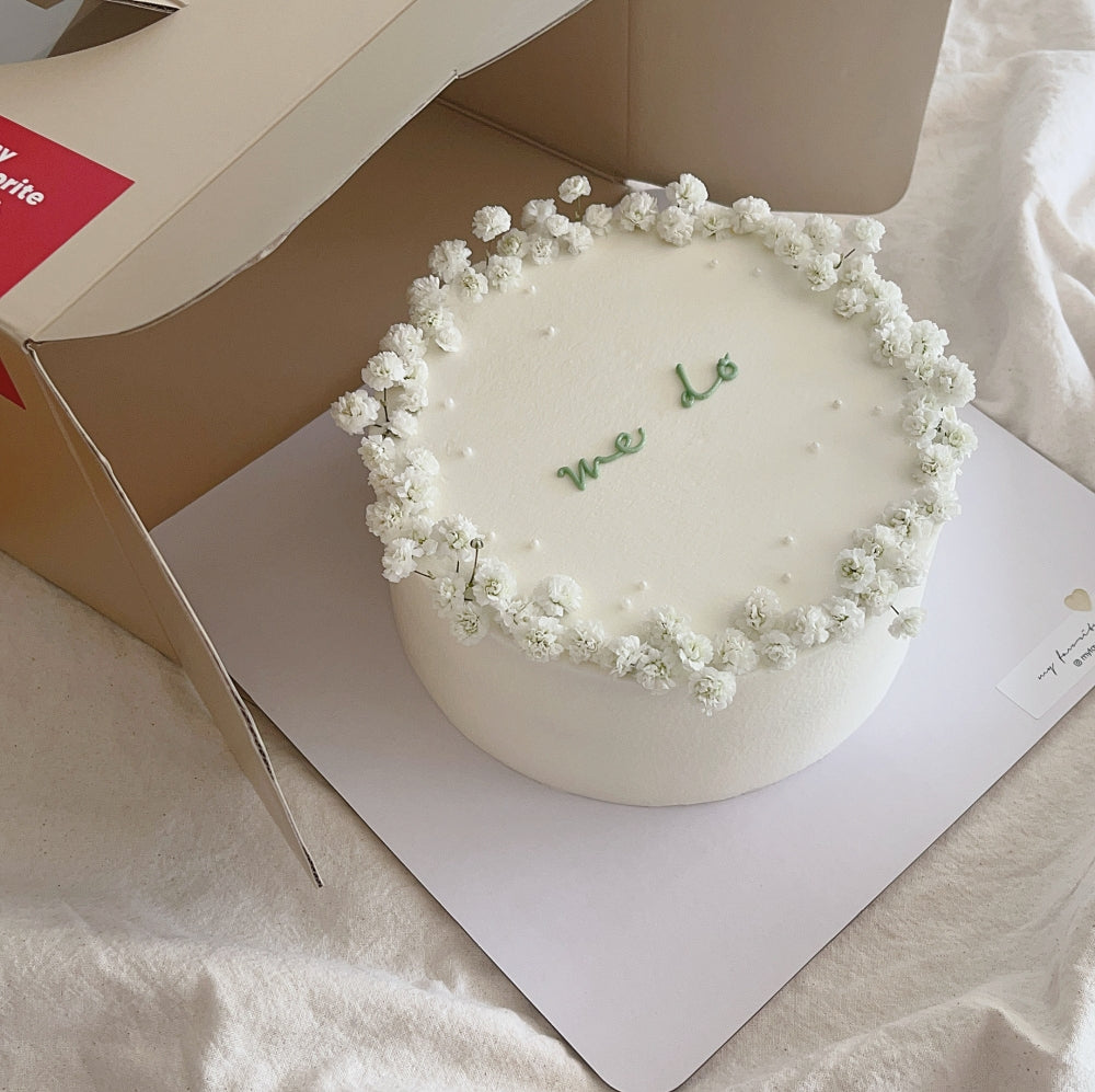 BABY'S BREATH CAKE