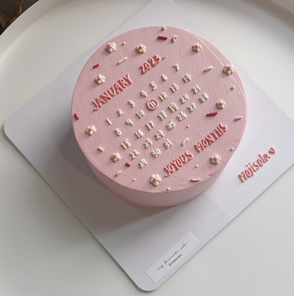 SIMPLE CALENDAR CAKE