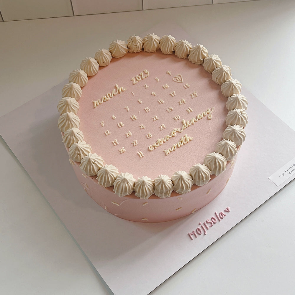 CALENDAR CAKE